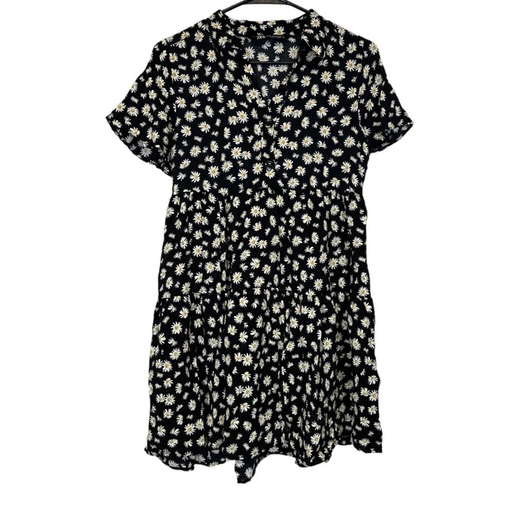 Zara Black & White Daisy Print Short Sleeve Baby Doll a Button Front Dress Sz XS